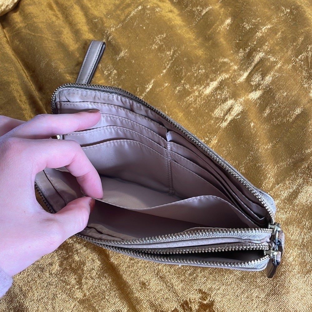 Coach Wallet - Picture 3 of 7